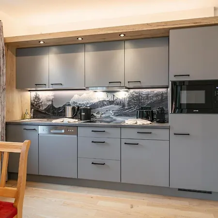 Apart33 1-23 Apartment *